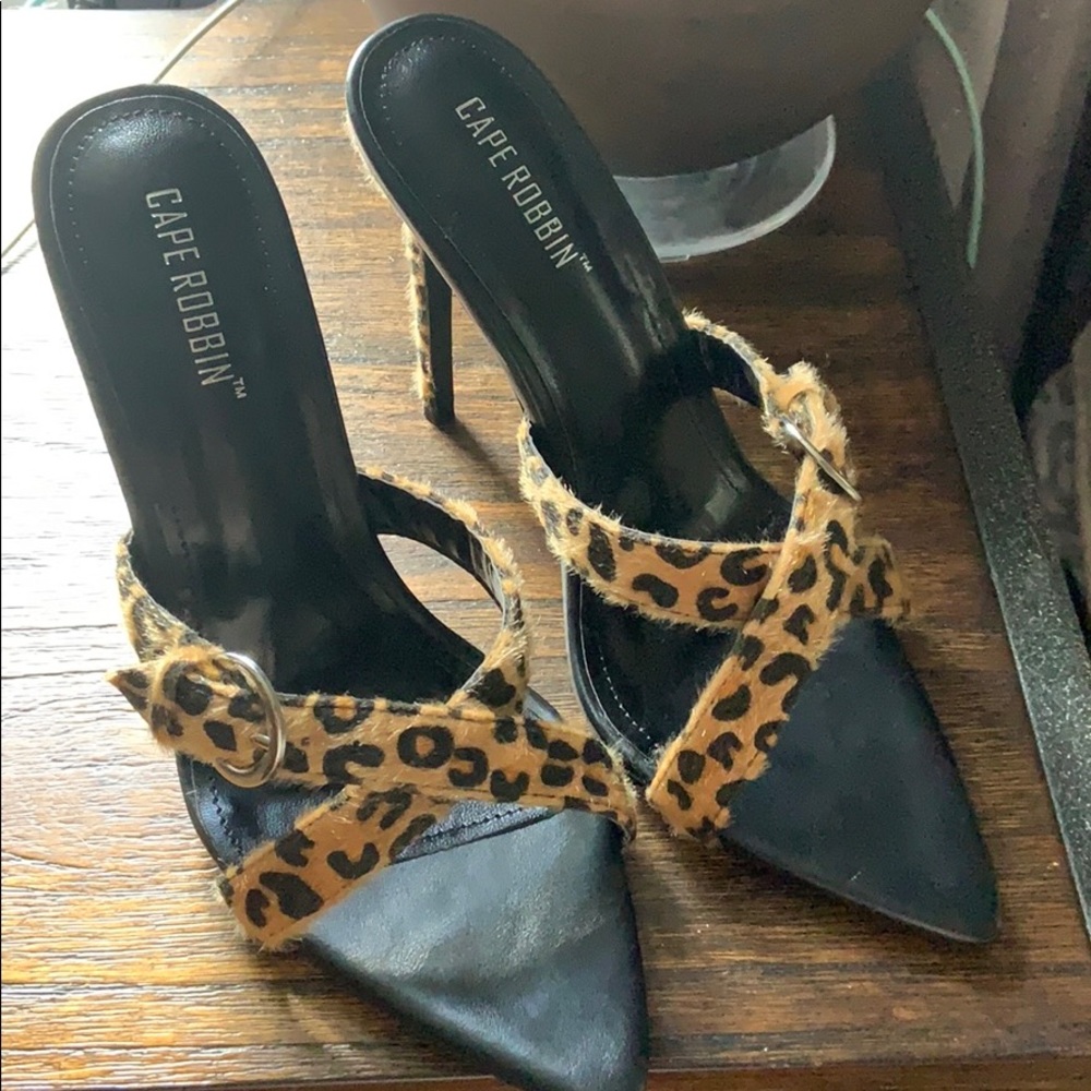 Cape Robbin Ferocious Leppard Heel